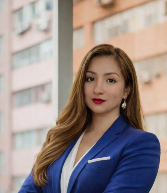 Dra. Franchesca, abogada y conciliadora especializada en el Centro de Conciliación Romaní & López.